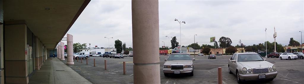 w-s of vacant stores